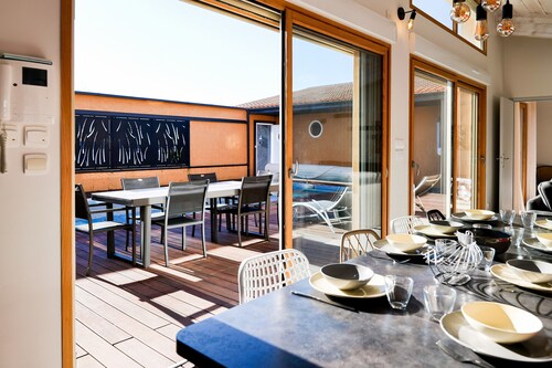 Villa with swimming pool 2 km from the main beach Sables d'Olonne