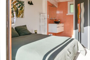 3 habitaciones, tabla de planchar con plancha y wifi gratis 