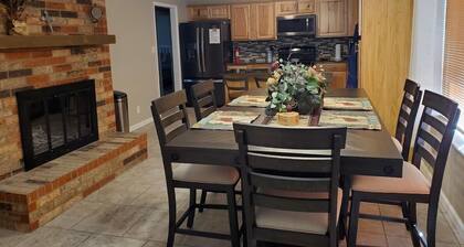 Beautiful Arbuckle Lake home, secluded, trees Longer Term Rental Discounts