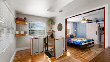 1 dormitorio, escritorio, tabla de planchar con plancha y wifi gratis