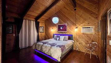 3 quartos, escrivaninha, ferros/tábuas de passar roupa