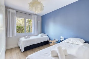 2 bedrooms, iron/ironing board, bed sheets - Recent T3 in residence with swimming pool in La Favière (Bormes-les-Mimosas)