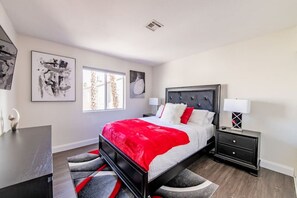 3 chambres, fer et planche à repasser, Wi-Fi gratuit, draps fournis