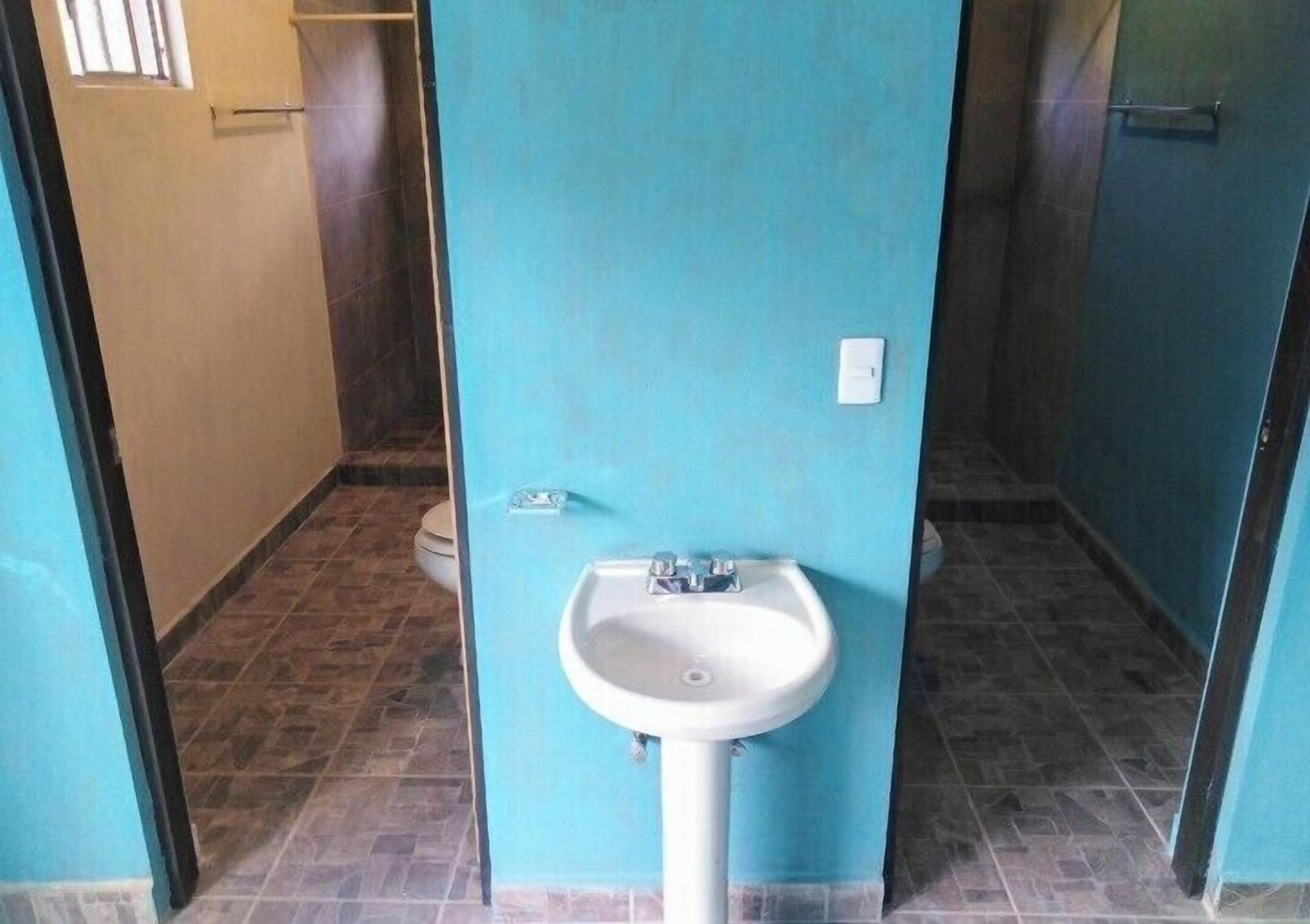 淋浴设施、毛巾