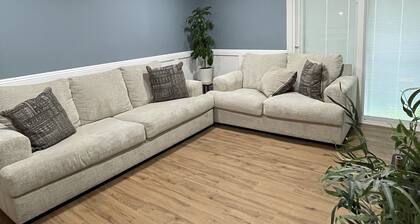 Vegas Resort 2-Bed Condo walking distance to Casinos (Ideal for Long Stays)