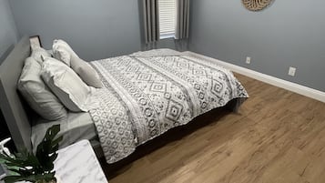 2 bedrooms, WiFi, bed sheets