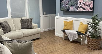 Vegas Resort 2-Bed Condo walking distance to Casinos (Ideal for Long Stays)