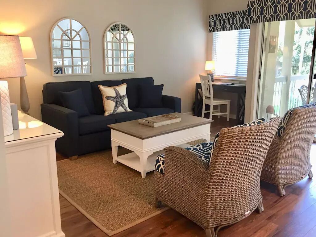 Palmetto Dunes Barrington Park-Closest 1 Bedroom to Beach with Pool and Hot Tub