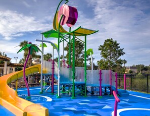 Children’s area - Beautiful Condo - Just 2 Miles from Disney 404 (Kissimmee)