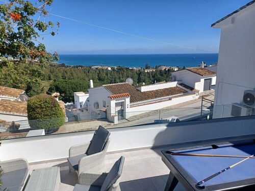 Nice villa in La Cala de Mijas  Spain with heated pool and  sea ​​view.