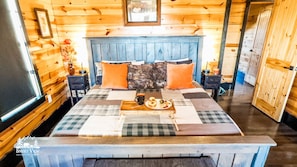 6 chambres, coffres-forts dans les chambres, bureau