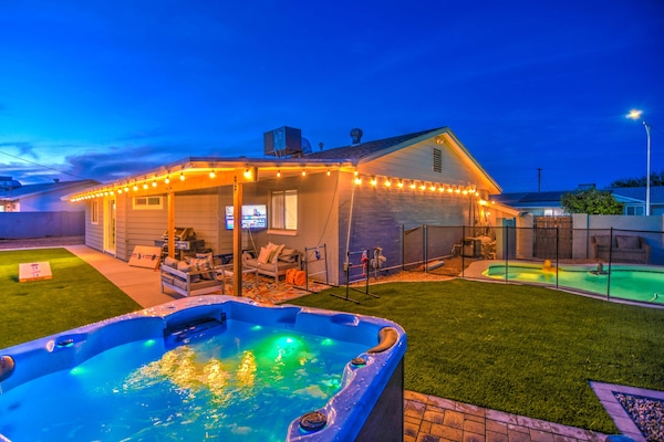 Bañera de hidromasaje al aire libre