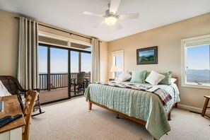 2 makuuhuonetta, työpöytä, Wi-Fi, vuodevaatteet