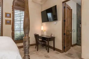 15 bedrooms, desk, iron/ironing board, free WiFi