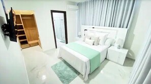 4 slaapkamers, een strijkplank/strijkijzer, gratis wifi