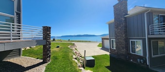 14-Plex #117 - 2-bedroom ground level condo