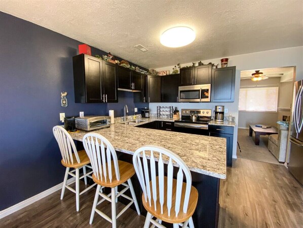 Fridge, microwave, oven, stovetop