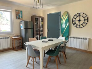 Dining - Near Paimpol, duplex Beach Bréhec 200m (Plouézec)