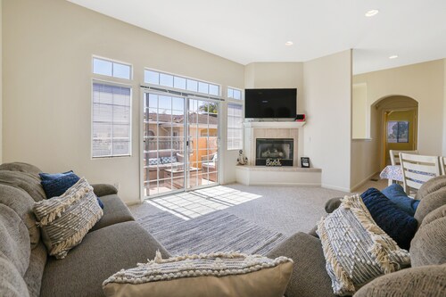 Dog-friendly home near beach with fireplace, grill, yard, & W/D