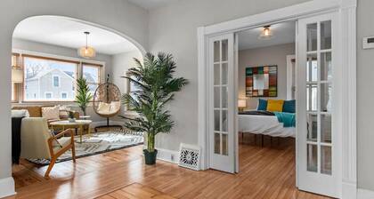 Newly Updated! 2 Min to Downtown Appleton! 4BD/2BA