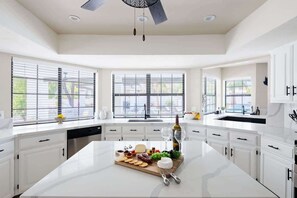 Fridge, microwave, oven, stovetop - Paradise Palace-Heated Pool/Spa-Guest House & More (Scottsdale)