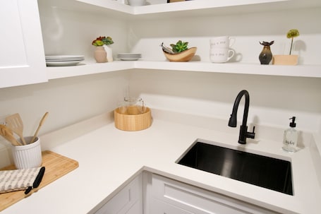 Interior. Fully Renovated Gem near Cherry Creek North