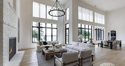 Magazine worthy 8 bed 7 bath cottage on Lake Simcoe! South Exposure!