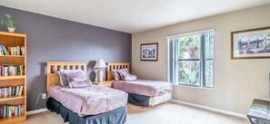 4 habitaciones, tabla de planchar con plancha y wifi gratis 