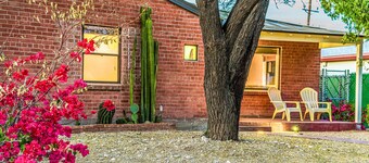 Clean Modern Centrally Located Home - 5 mins to UofA & Downtown