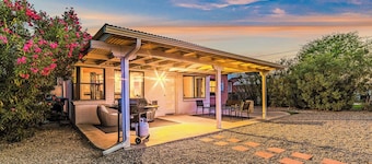 Entire Home, Central Tucson Near UofA Campus and downtown Tucson
