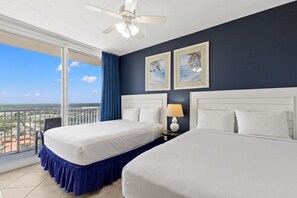 3 室のベッドルーム、アイロン / アイロン台、旅行用ベビーベッド、WiFi (無料)