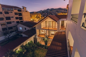 Habitació Deluxe, 1 llit de matrimoni gran, no fumadors, vistes a la ciutat | Vista de la ciutat