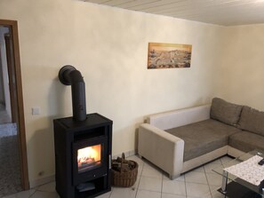 Smart TV, fireplace, stereo - Vacation apartment Charly (Flacht)