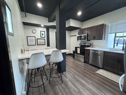 Along Portage Canal - Downtown Suite