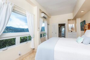 5 bedrooms, desk, iron/ironing board, WiFi