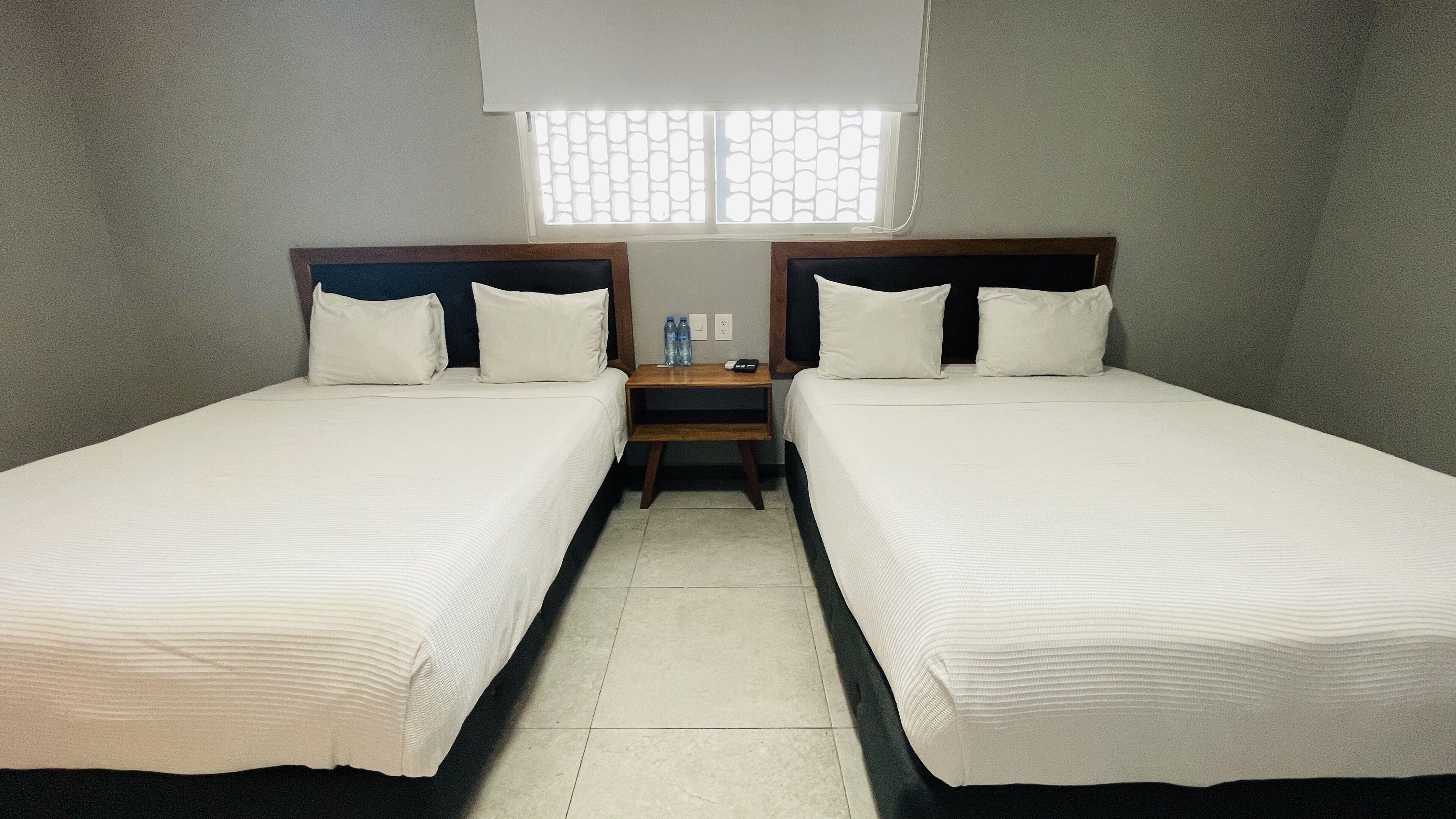 quadruple room | in-room safe, desk, free wifi, bed sheets