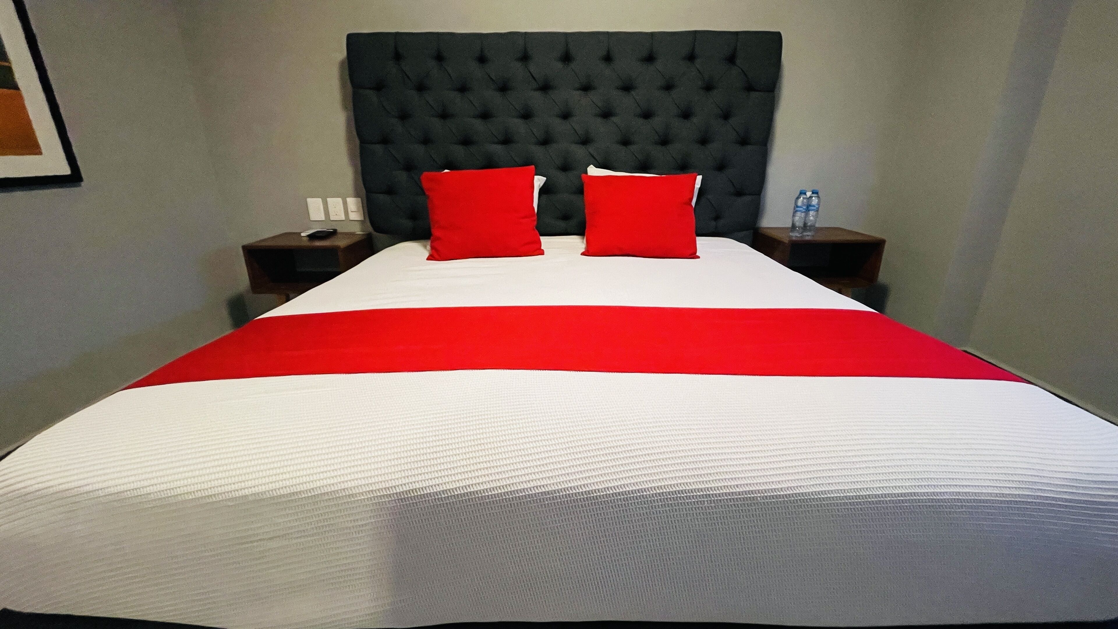 double room | in-room safe, desk, free wifi, bed sheets