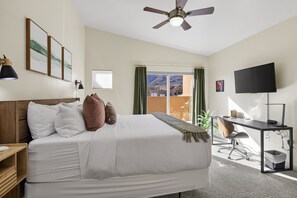 3 bedrooms, desk, iron/ironing board, travel cot