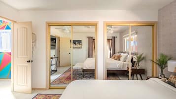 2 habitaciones, escritorio, tabla de planchar con plancha y wifi gratis