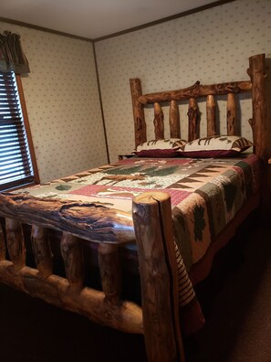 3 bedrooms, iron/ironing board, travel cot, free WiFi