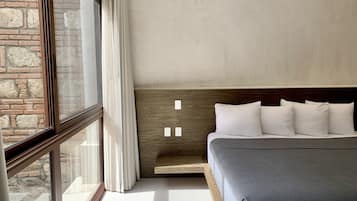 Coffres-forts dans les chambres, Wi-Fi gratuit, draps fournis
