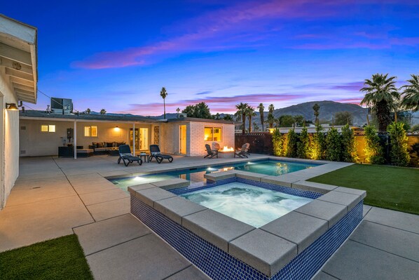 Outdoor pool, a heated pool