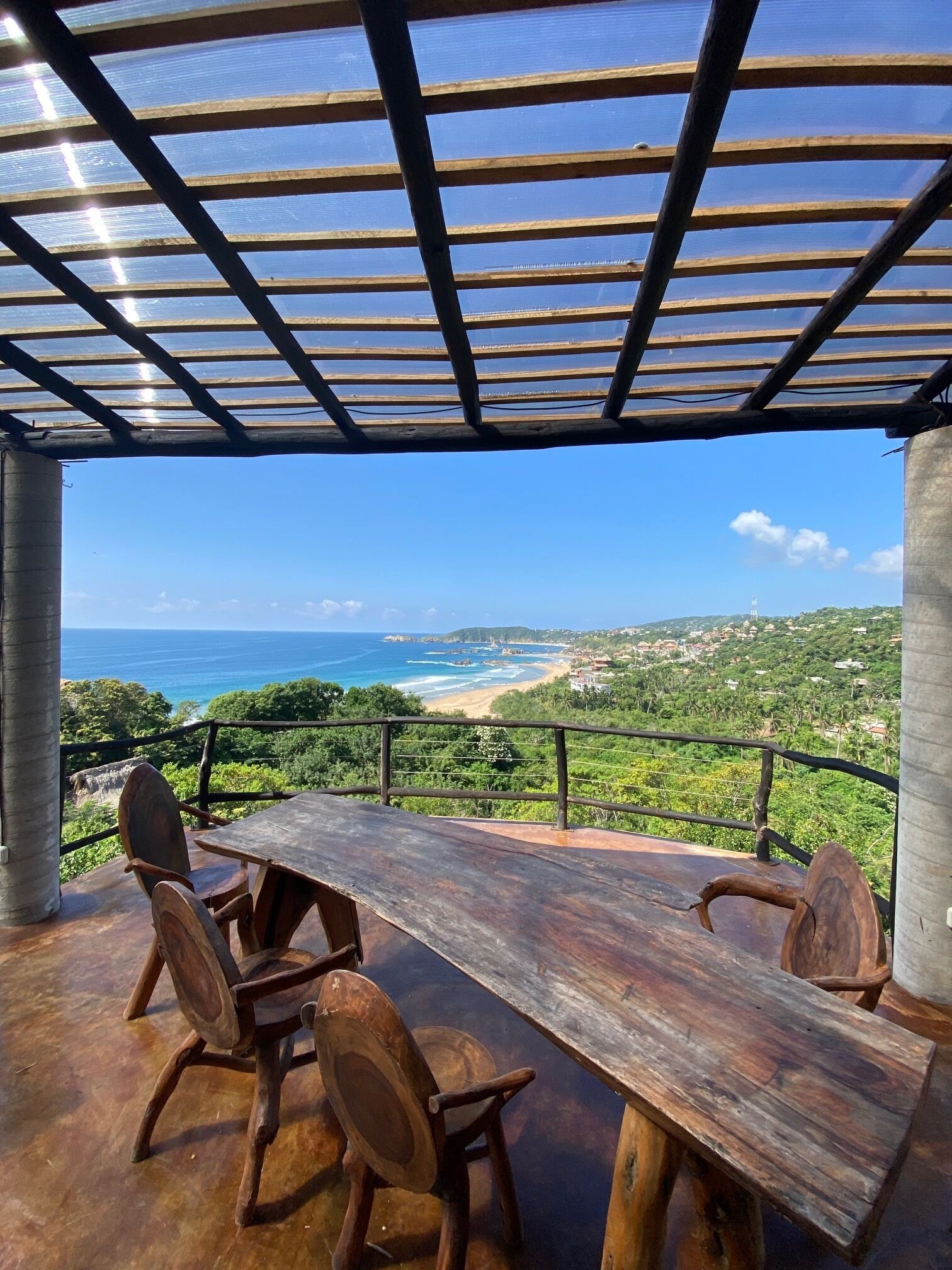 Palapa / Pergola Floor dining table