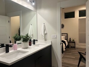 3 camere, Wi-Fi gratuito, lenzuola