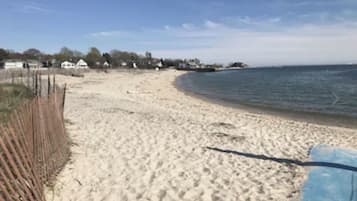 Beach nearby, beach towels