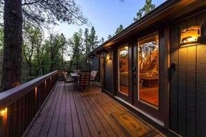 Outdoor dining - Elite Mountaintop Cabin - 2 Decks, Fire Pit, Loft & Pups! (Munds Park)