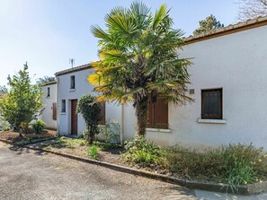 Exterior - Wonderful  villa for 5 guests with WIFI, TV, terrace and pets allowed (Meschers-sur-gironde)