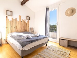 3 Schlafzimmer, Reisekinderbett, kostenloses WLAN, Bettwäsche