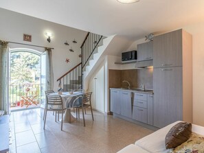 Interior - Cosy apartment for 4 people with pool, WIFI, TV and balcony (Ventimiglia)