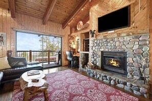 TV - Timber Ridge 28: Ski In/ Ski Out, Spectacular View (Mammoth Lakes)